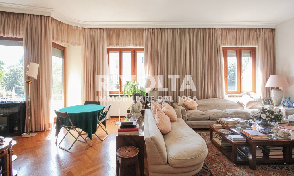 Appartamento in Via Giuseppe Mangili, Roma, 10 locali, 3 bagni, 250 m²