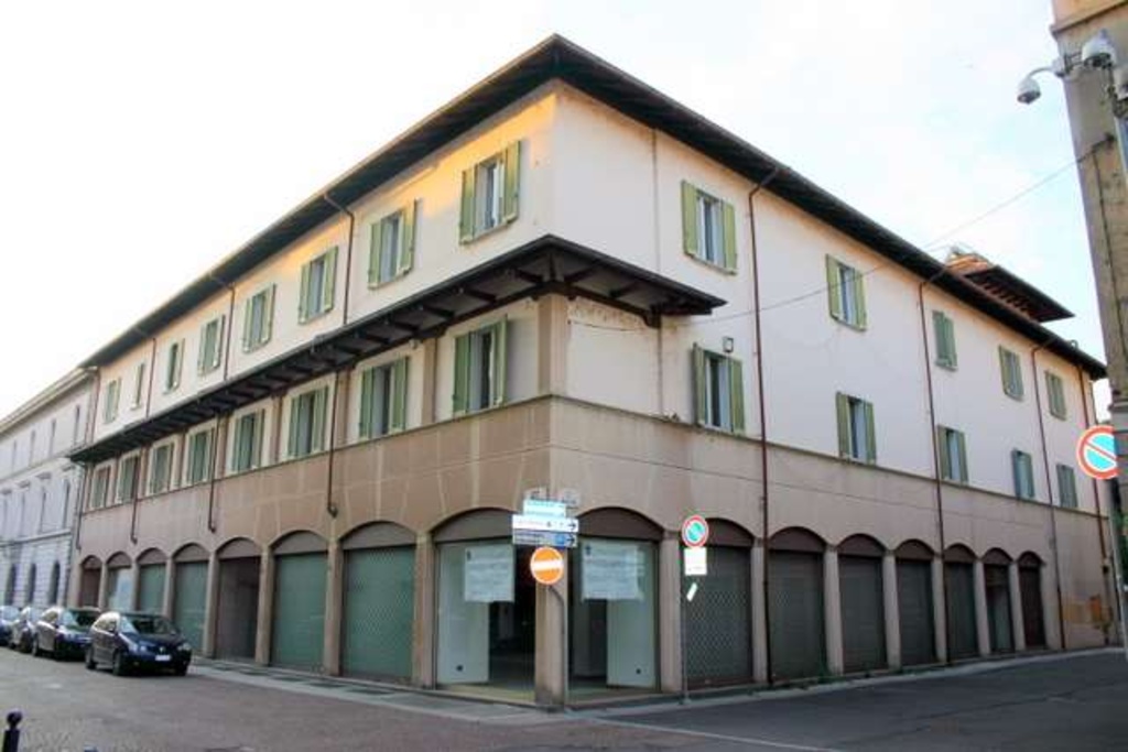 Palazzo in Piazza Ducale, Vigevano, 31 locali, 7 bagni, 4800 m²