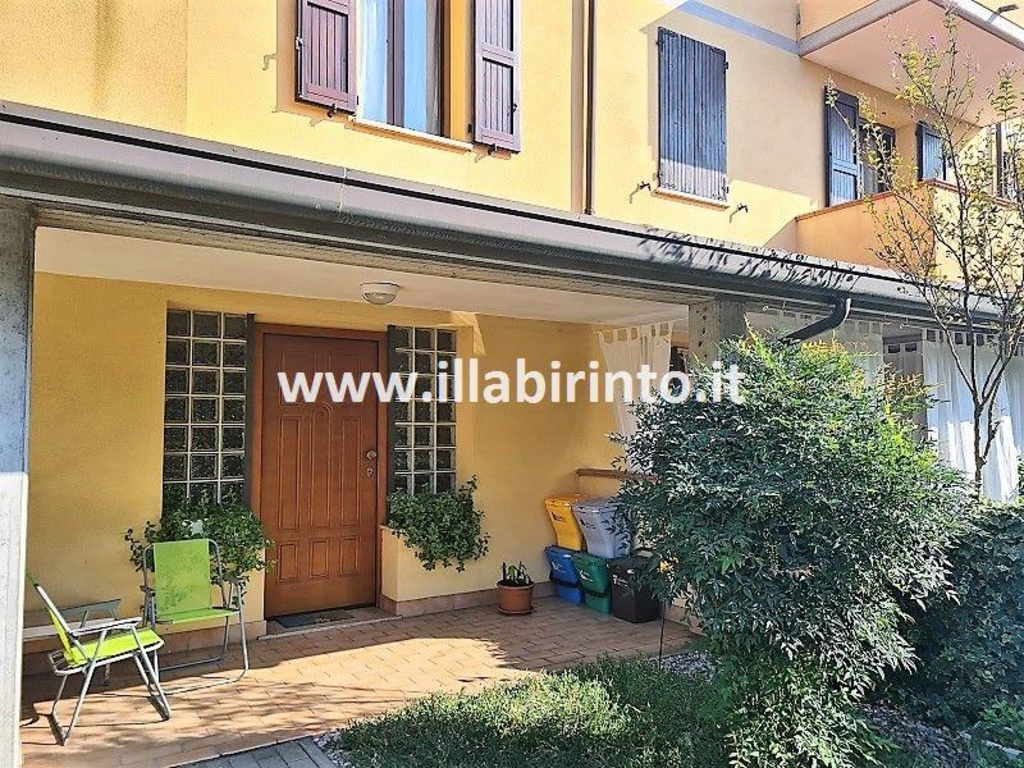 Appartamento a Castel Bolognese, 2 bagni, con box, 190 m² in vendita