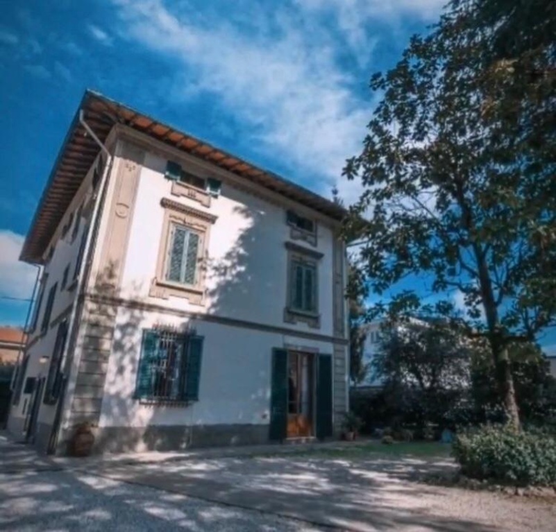 Villa a Santa Croce sull'Arno, 14 locali, 3 bagni, giardino privato