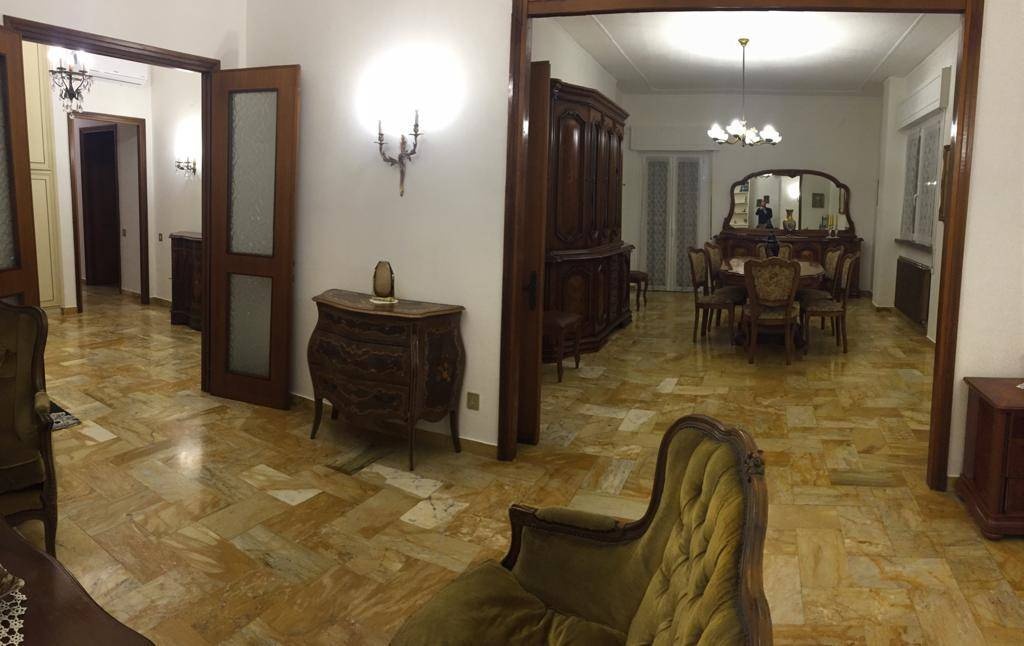 Appartamento a La Spezia, 6 locali, 2 bagni, arredato, 130 m²