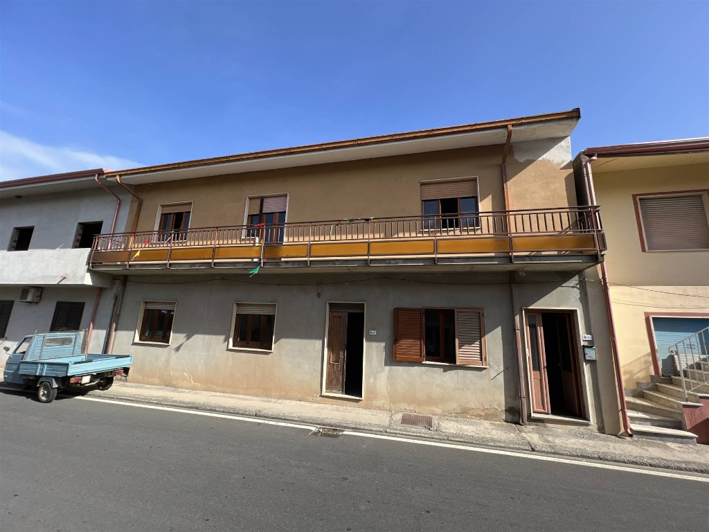 Appartamento a Villaperuccio, 5 locali, 2 bagni, 165 m², 1° piano