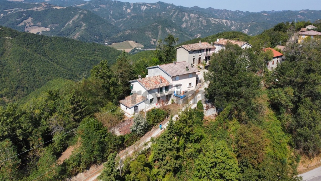 Casa indipendente in Località San Martino Tivo 134, Sarsina, 4 locali