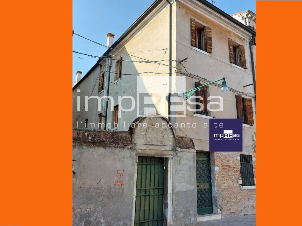 Casa indipendente in Sestiere Dorsoduro, Venezia, 12 locali, 3 bagni