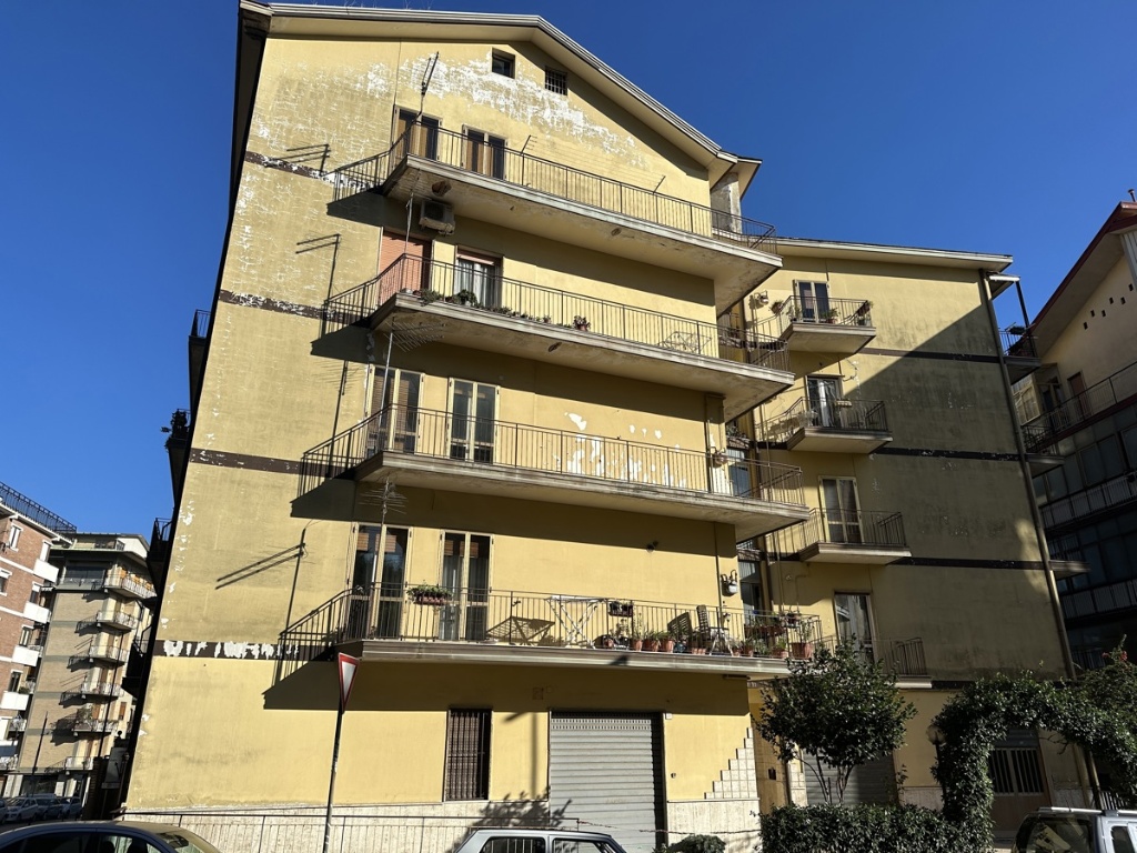 Appartamento in Via Domenico De Venuta 0, Avellino, 1 bagno, 130 m²