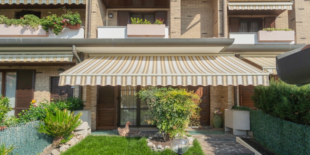 Villa a schiera in Via Niccolò Paganini 12, Muggiò, 5 locali, 3 bagni