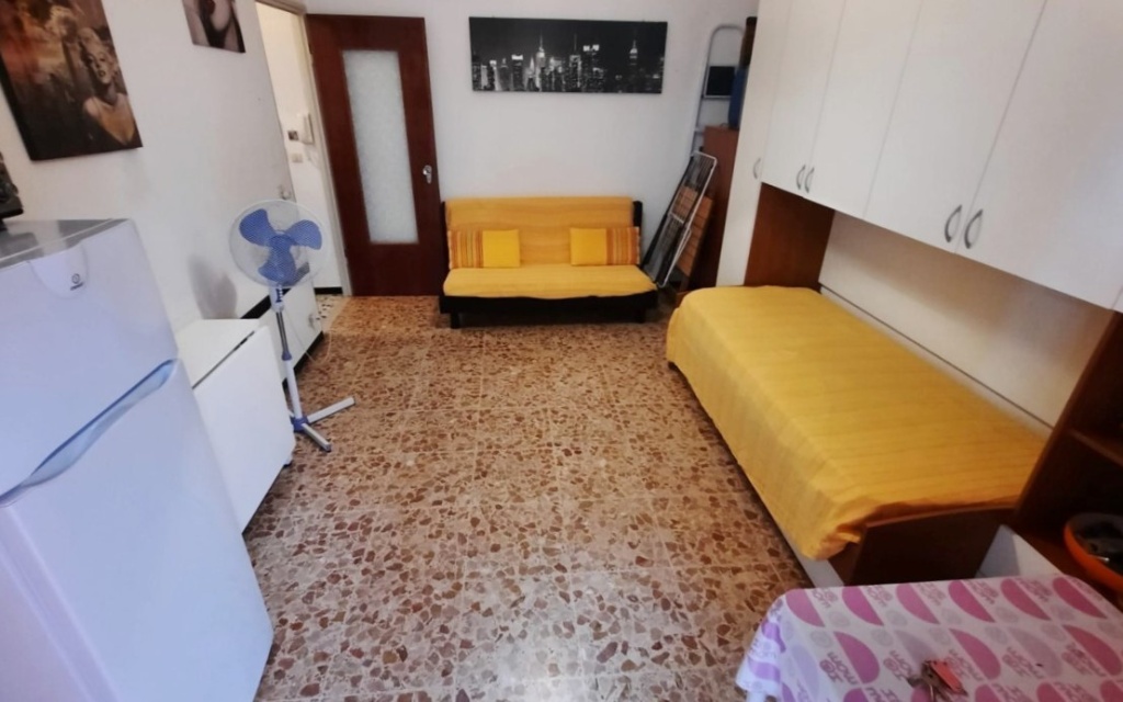 Monolocale a Borghetto Santo Spirito, 1 bagno, arredato, 30 m²