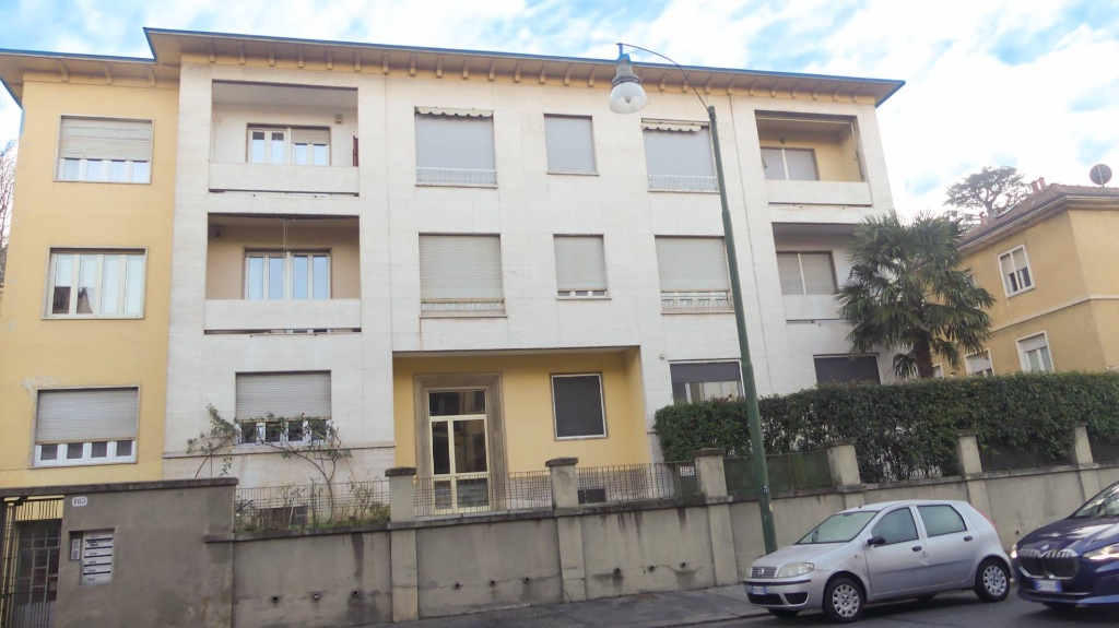 Appartamento in Corso Moncalieri, Torino, 6 locali, 3 bagni, con box