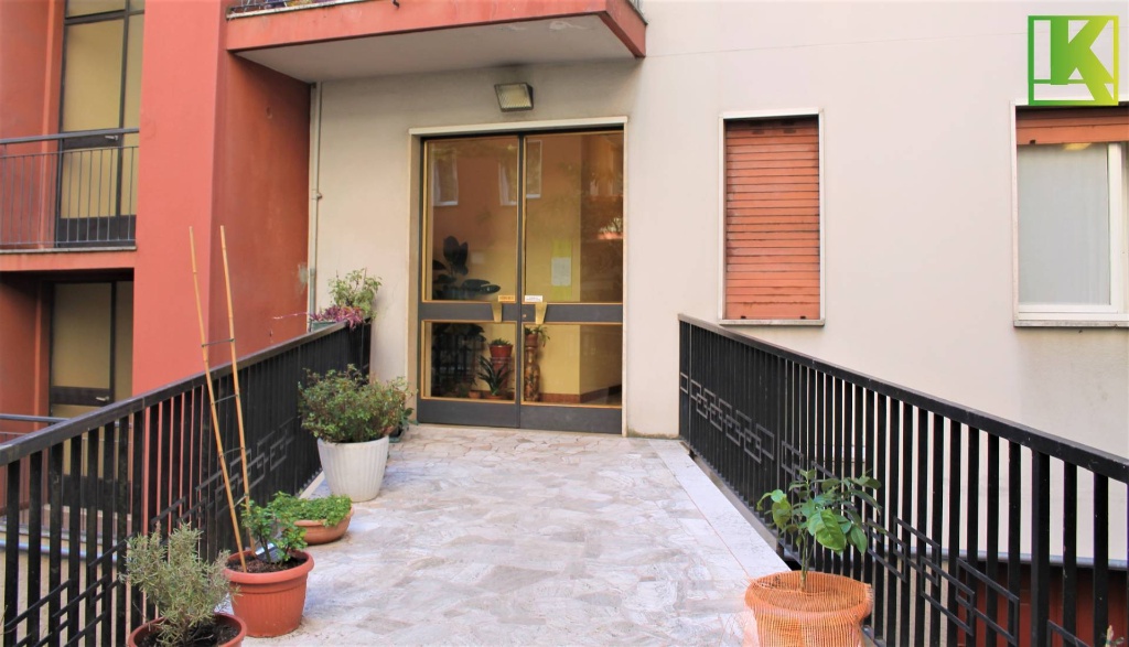 Trilocale in Via Paolo Maspero, Varese, 1 bagno, 93 m², piano rialzato