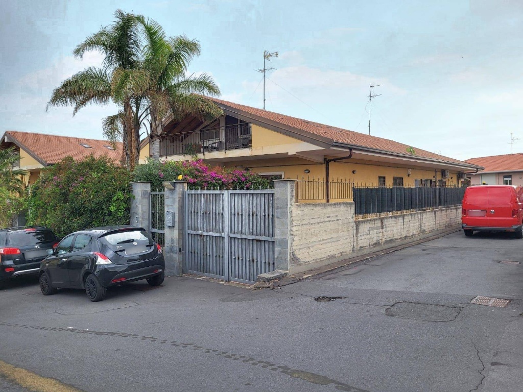 Villa a schiera a San Pietro Clarenza, 5 locali, 4 bagni, 210 m²