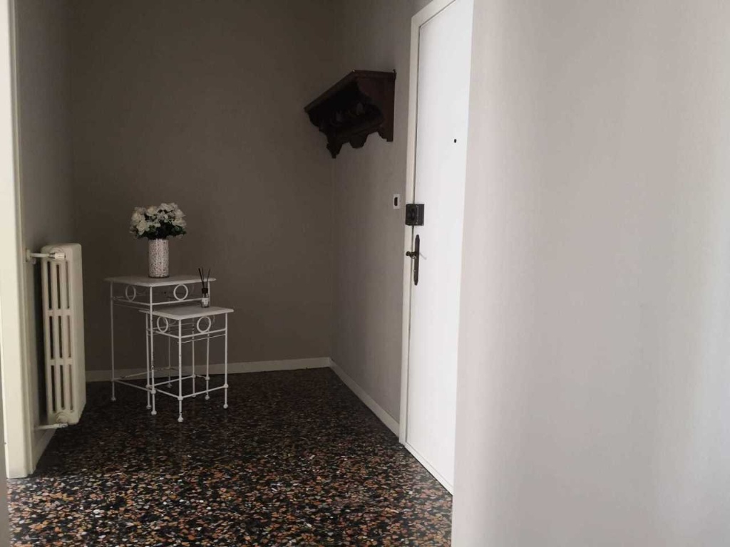 Bilocale a Loano, 1 bagno, arredato, 50 m², 3° piano, ascensore