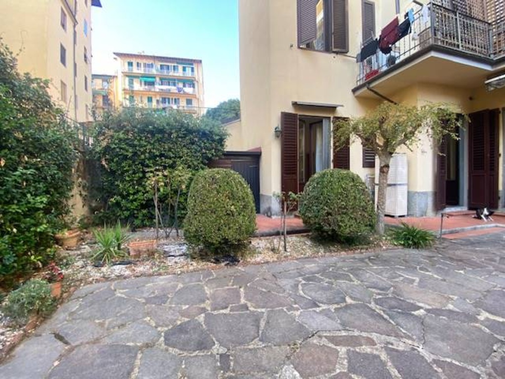Appartamento in VIA Montebello 21, Firenze, 8 locali, 2 bagni, 151 m²