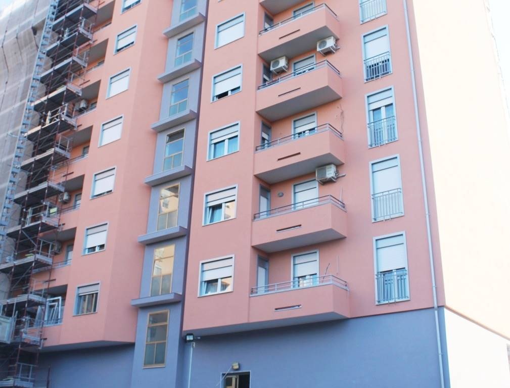 Quadrilocale a Catania, 2 bagni, 115 m², 3° piano, ascensore