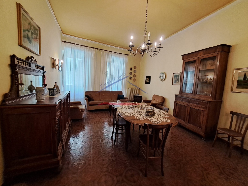 Appartamento a Monte San Savino, 5 locali, 2 bagni, arredato, 150 m²