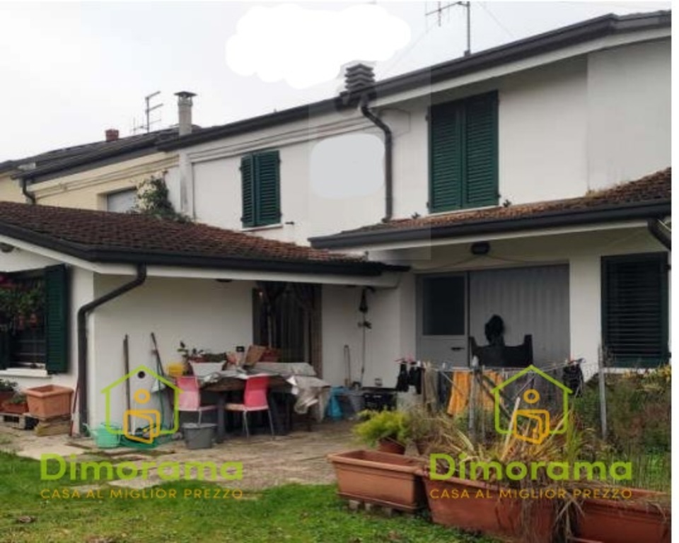 Casa affiancata in Via Erbosa n. 13 località SantAngelo