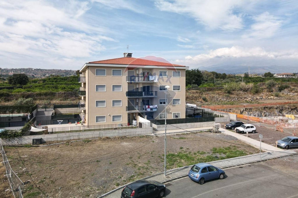 Quadrilocale in Via Monsignor Salvatore Messina Foti, Acireale, 95 m²