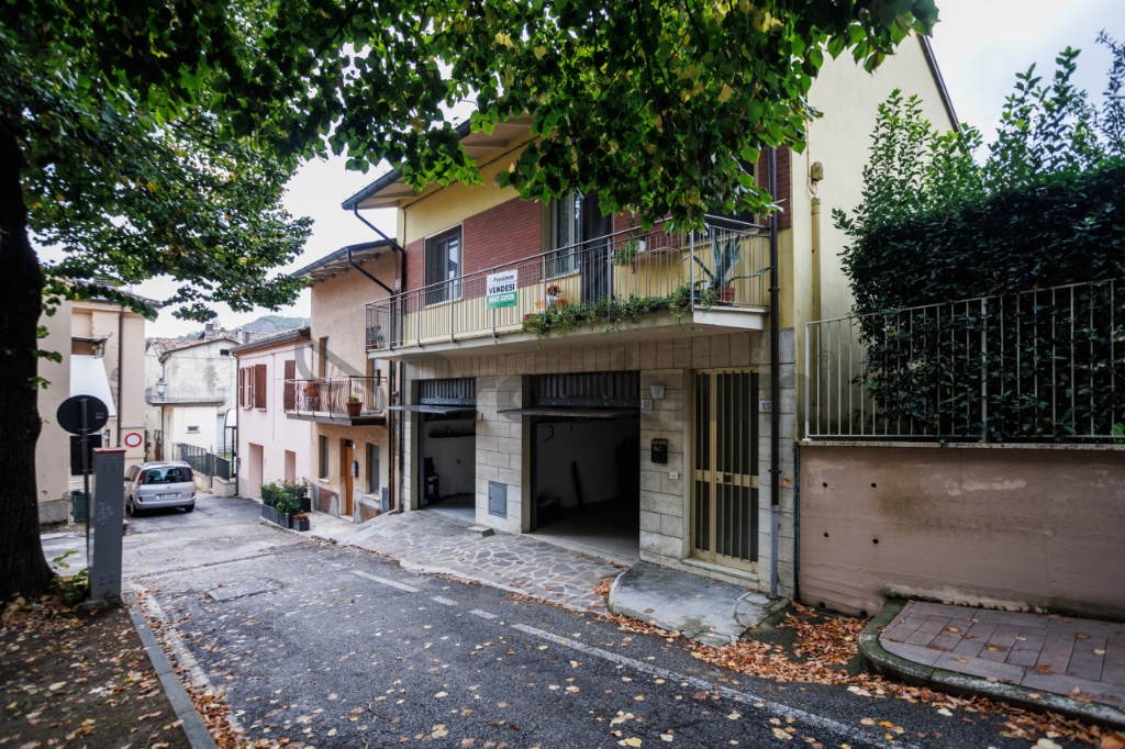 Casa indipendente in Via Lezoux 4, Sarsina, 6 locali, 1 bagno, garage
