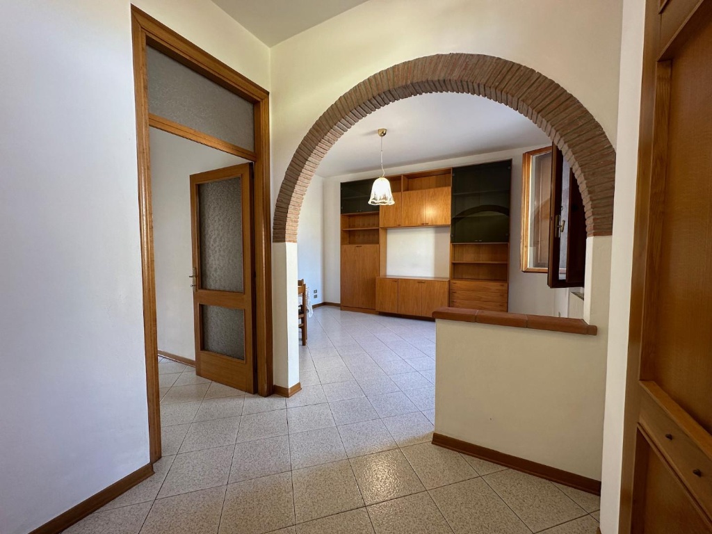 Trilocale a Empoli, 1 bagno, 60 m², piano rialzato in vendita