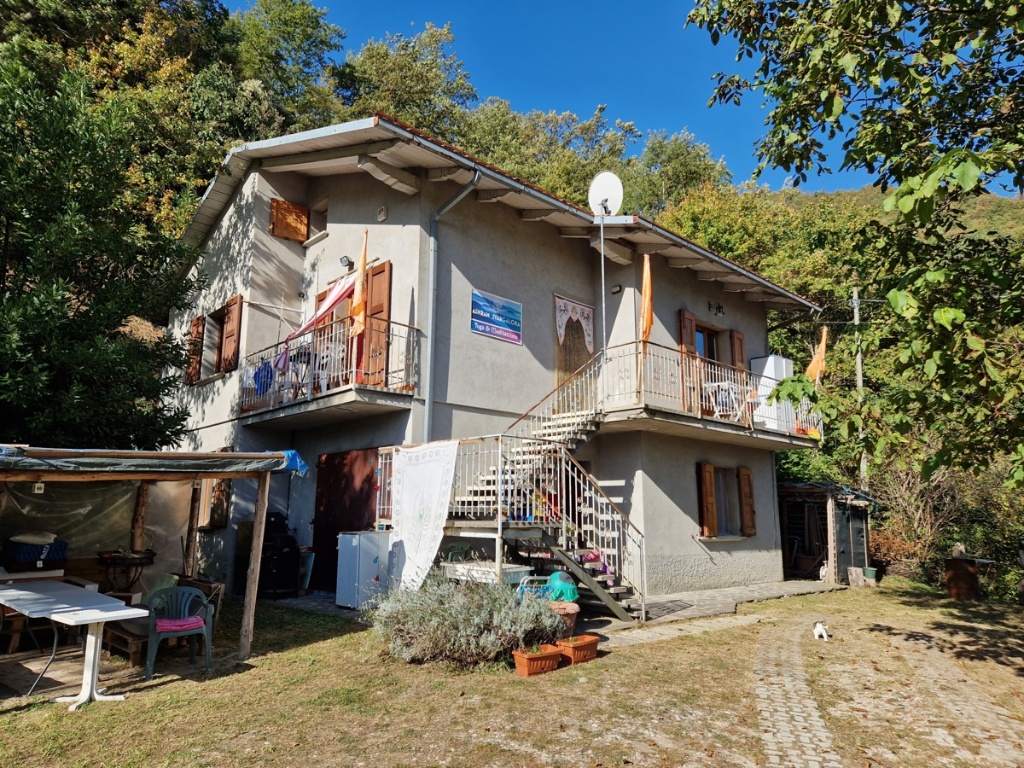 Casa indipendente in Via Villa Cedrecchia 45, 3 locali, 1 bagno