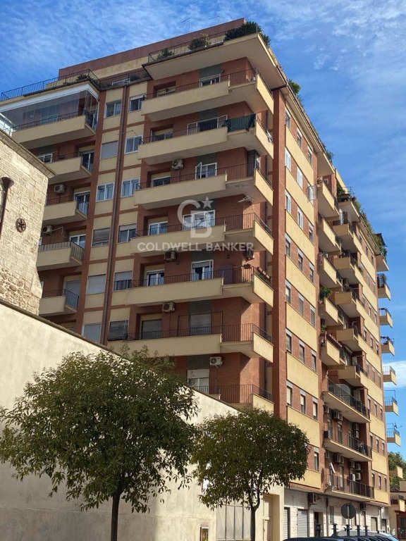 Appartamento in Via Luigi Viola, Taranto, 6 locali, 2 bagni, 150 m²