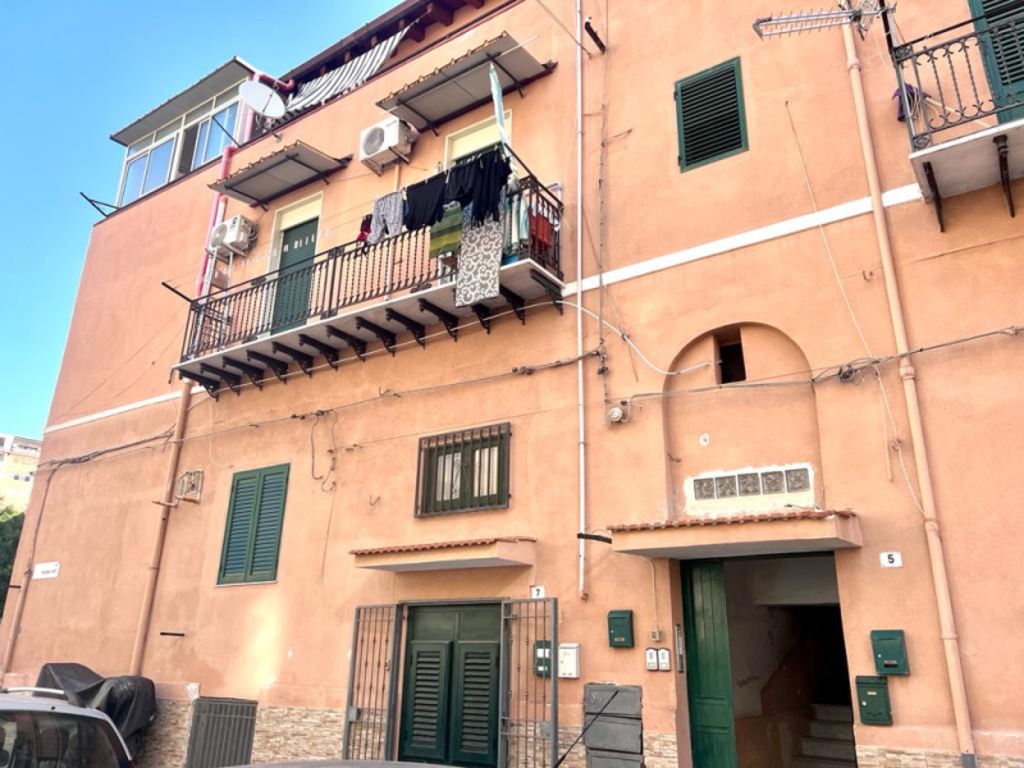 Appartamento in Via Michele Catti, Palermo, 1 bagno, 66 m² in vendita
