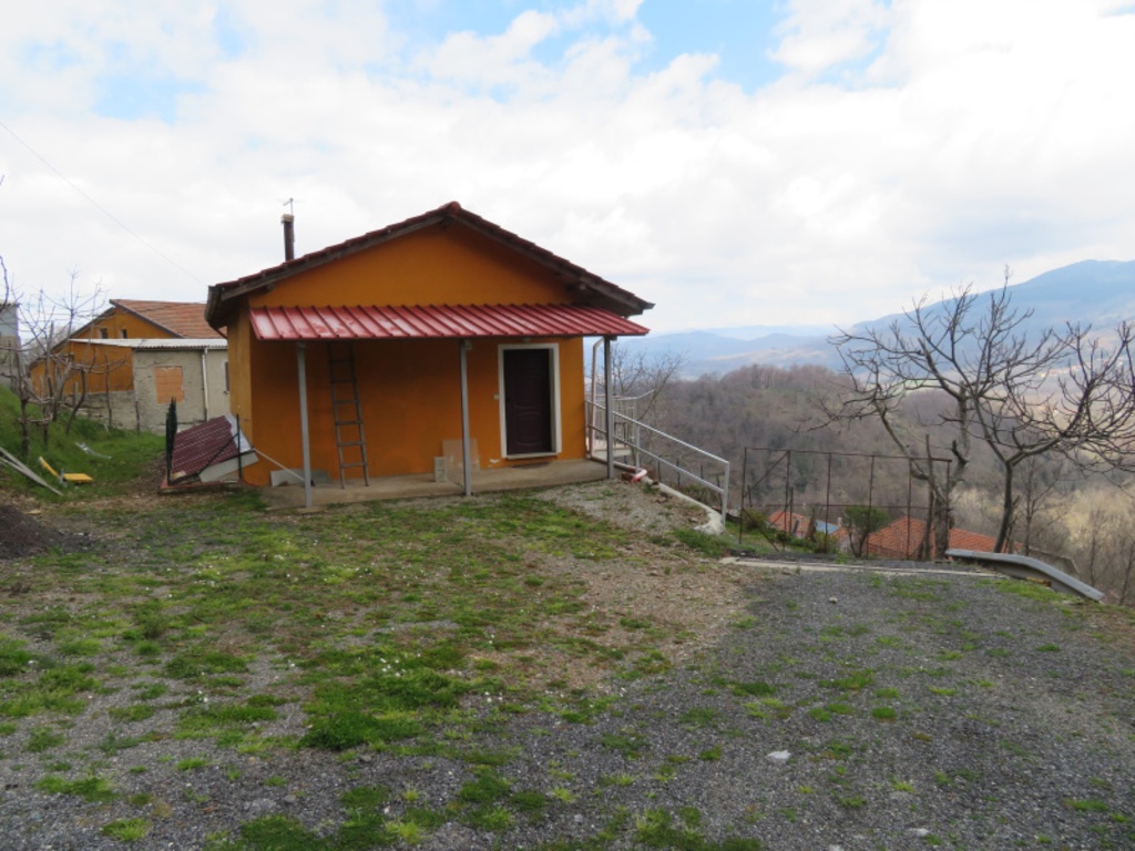 Villa in SP73dir, Martirano Lombardo, 1 bagno, giardino in comune
