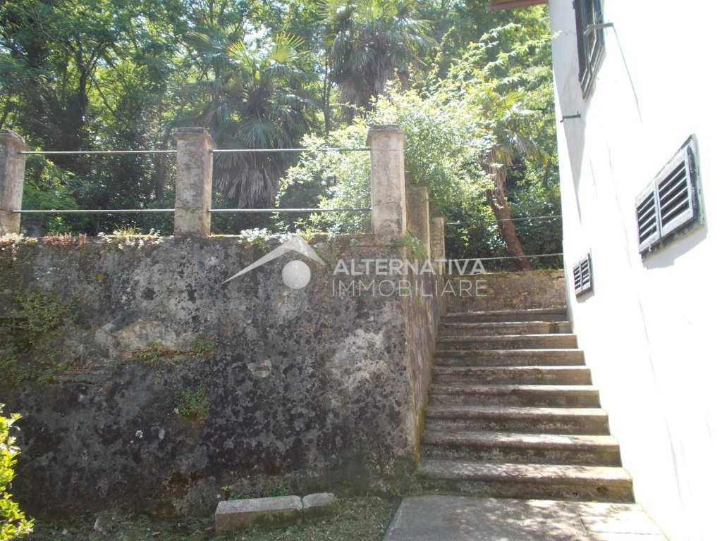 Casale a San Giuliano Terme, 6 locali, 2 bagni, giardino privato