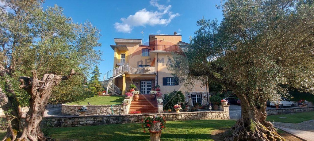 Villa in Contrada Iacone, Fossalto, 14 locali, 8 bagni, con box
