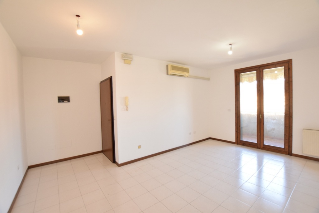 Appartamento a Volpago del Montello, 5 locali, 2 bagni, 120 m²