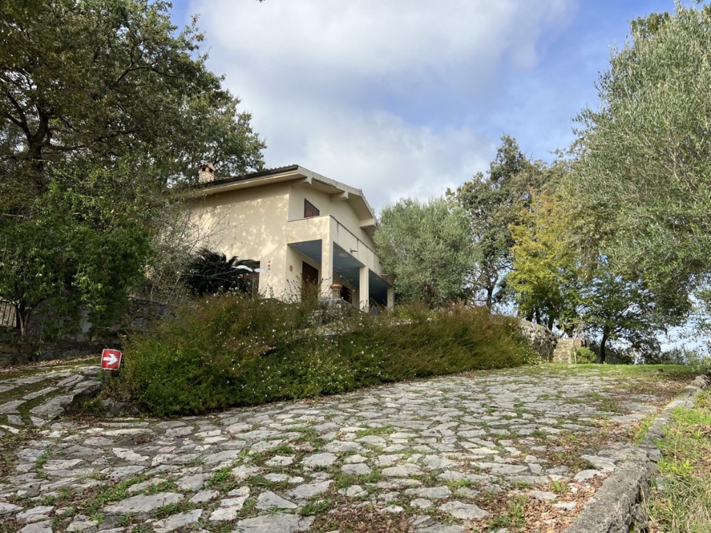 Villa singola in Capolomonte, San Giovanni a Piro, 5 locali, 3 bagni