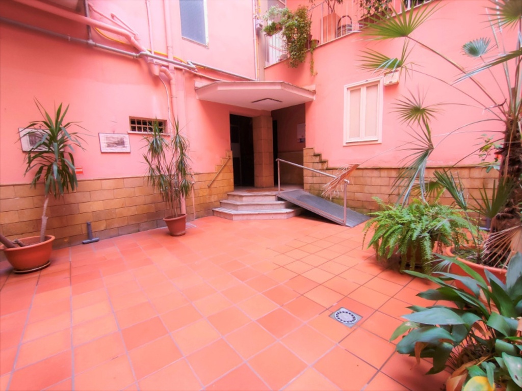 Appartamento in Via Giuseppe Pitrè, Palermo, 1 bagno, 109 m², 2° piano