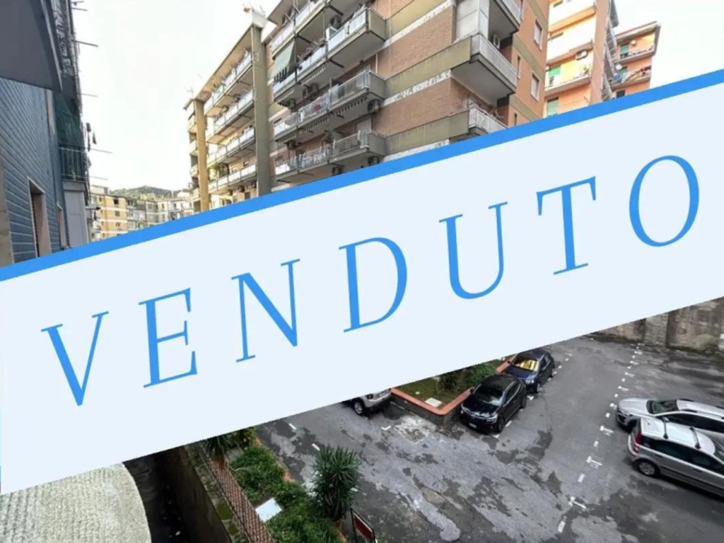 Appartamento in Via Pigna, Napoli, 2 bagni, 160 m², 2° piano