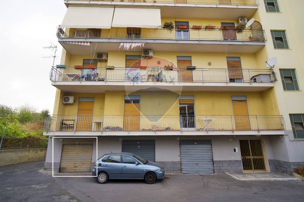 Appartamento in Via Fratelli Bandiera, Gravina di Catania, 6 locali