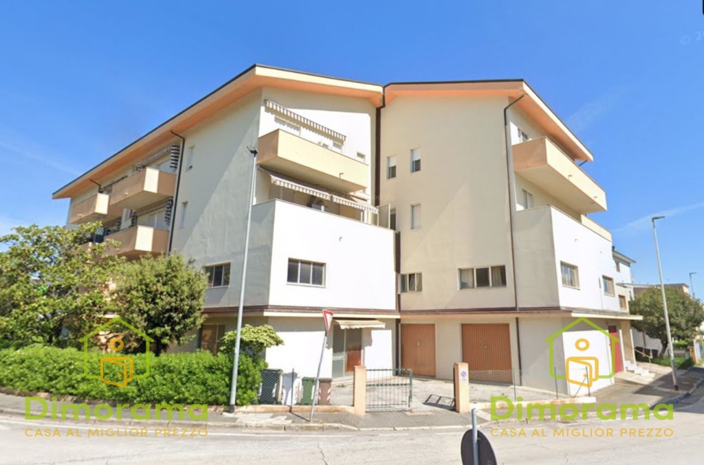 Appartamento in Via Matteo Ricci 15, Ancona, 9 locali, 2 bagni, 149 m²
