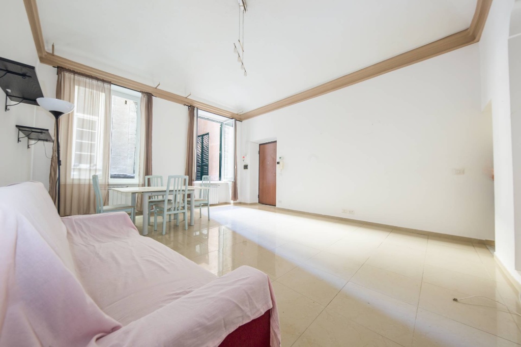 Appartamento in Piazza De Franchi, Genova, 6 locali, 1 bagno, 119 m²