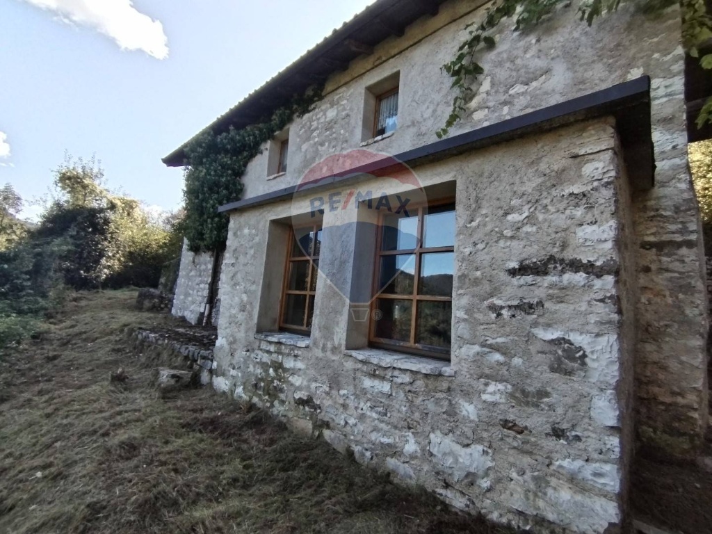 Casa indipendente in Località Boschi, Borgo Valbelluna, 4 locali