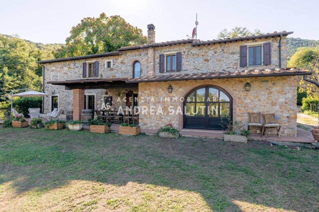 casa semindipendente in vendita a Buti
