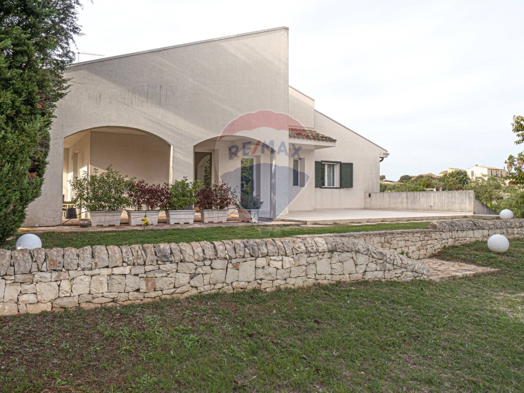 Villa in Viale delle Americhe, Ragusa, 6 locali, 6 bagni, con box