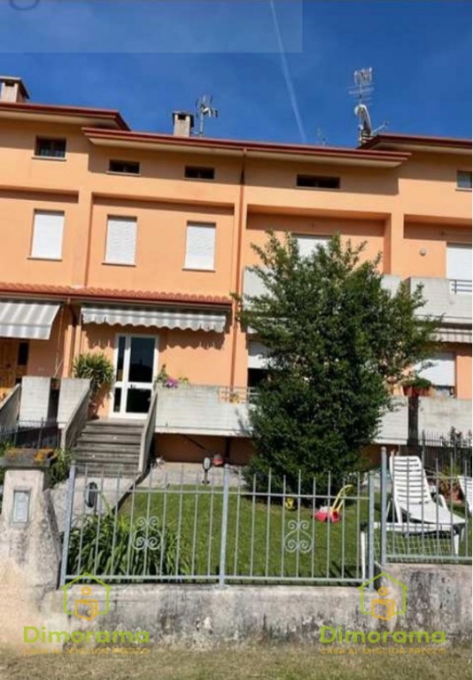 Appartamento in Via Papa Clemente XIV, Sant'Angelo in Vado, 8 locali