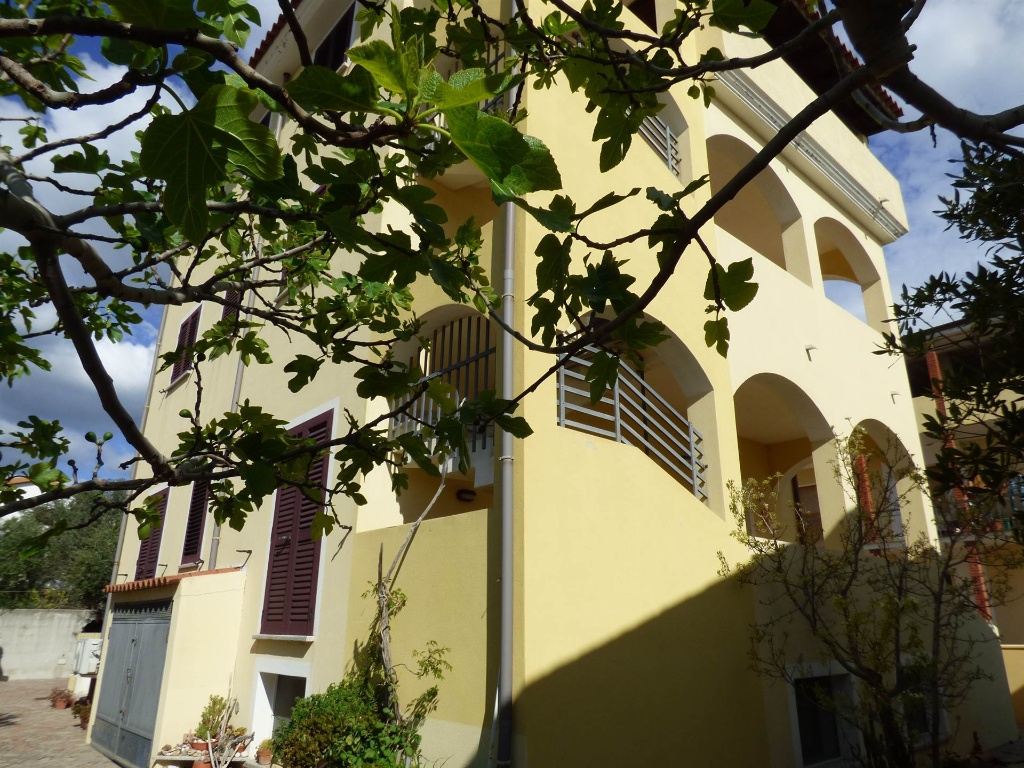 Villa a Siniscola, 10 locali, 8 bagni, giardino privato, 400 m²