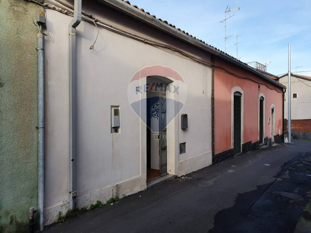 Casa indipendente in Via perriera, Pedara, 3 locali, 1 bagno, 60 m²