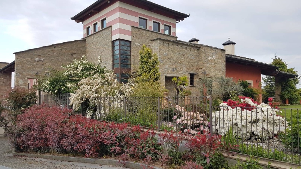 Villa singola in Via Traversale Ripoira, Bagnolo Piemonte, 9 locali