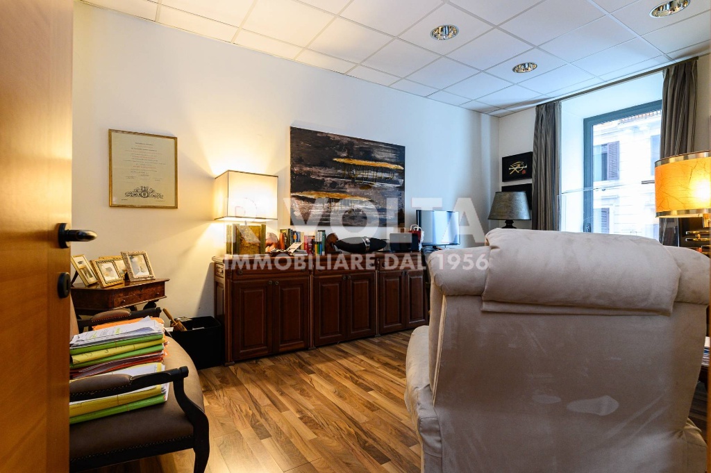Appartamento in Via Caio Mario, Roma, 5 locali, 1 bagno, 118 m²