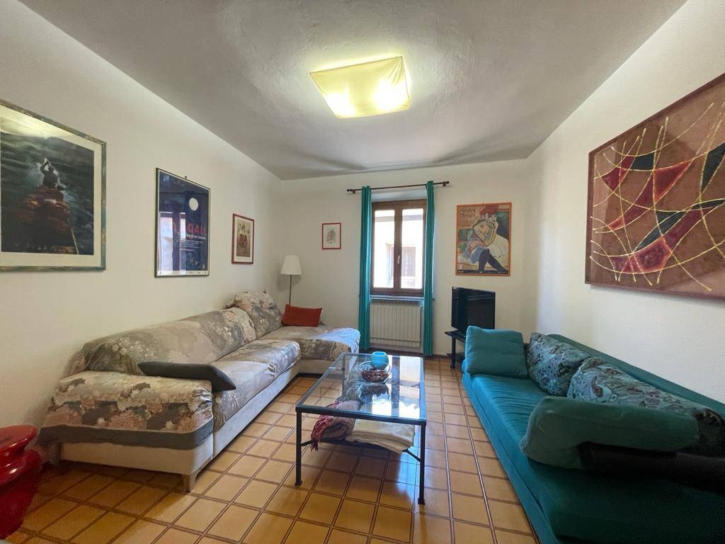 Appartamento a Pisa, 7 locali, 2 bagni, 145 m², 2° piano, buono stato