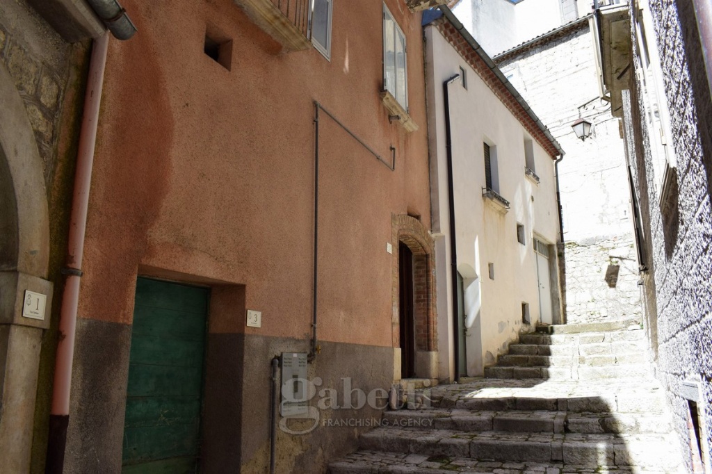 Casa indipendente in Torrione, Ferrazzano, 6 locali, 1 bagno, 220 m²