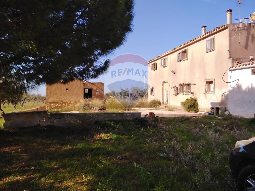 Casa indipendente in Contrada Latomie Torres, Castelvetrano, 5 locali