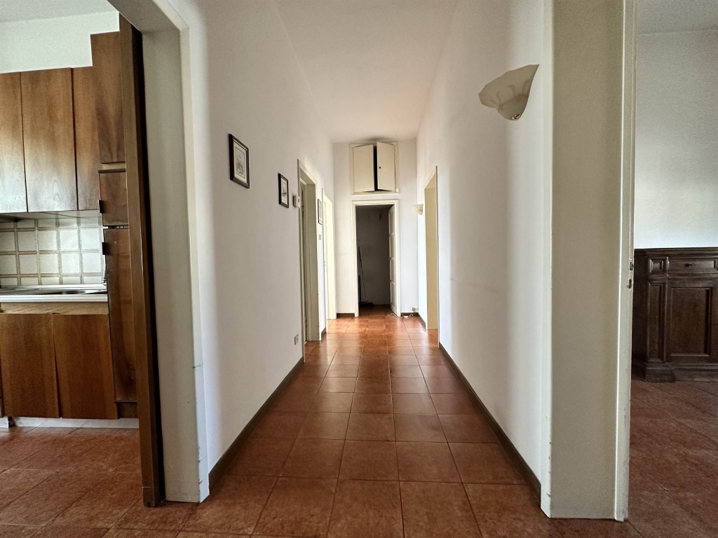 Quadrilocale in Viale Montegrappa snc, Prato, 1 bagno, 85 m², 4° piano