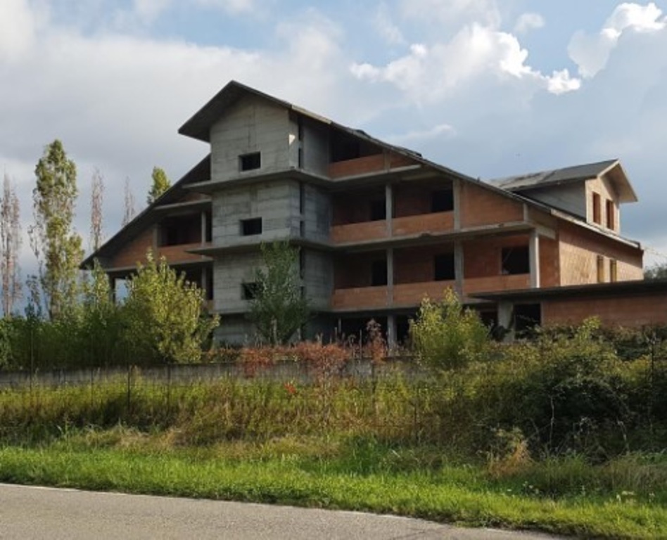 Casa indipendente in Via Sempione snc, Marano Ticino, 32 locali