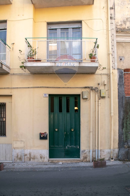 Appartamento in Via Regina Bianca, Catania, 5 locali, 1 bagno, 85 m²