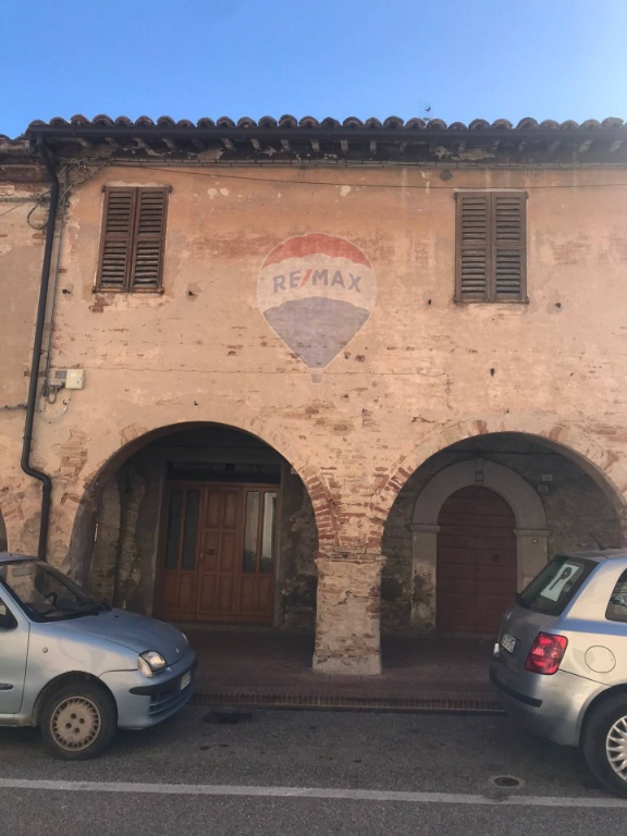 Casa indipendente in Via G. Marconi, Castelleone di Suasa, 3 locali